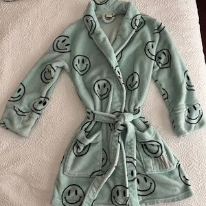 Victoria’s secret  PINK smiley face plush  short robe